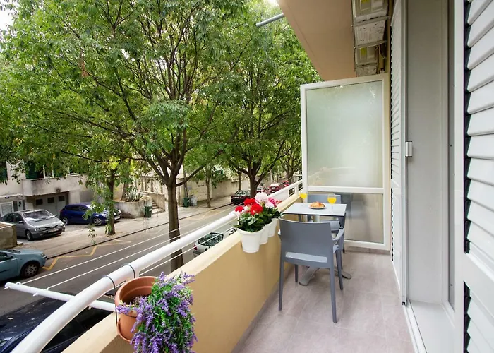 Lugo Apartments